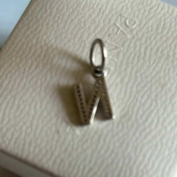 Pandora letter N pendant charm - Picture 3 of 3
